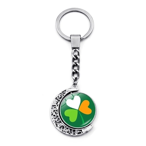 Porte-clés lune rotatif avec pendentif trèfle drapeau irlandais et design en métal argent