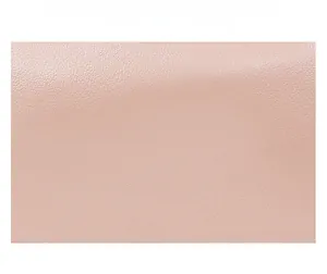 Gros plan sur la texture du cuir PU rose montrant une finition souple et résistante