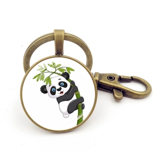 Portachiavi panda retrò con illustrazione di bambù, lega di bronzo e chiusura a moschettone