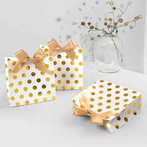 Elegant Gold Foil Polka Dot Gift Bags With Satin Ribbon Bow White Cardboard Handheld Mini Treat Bags For Wedding Birthday Party