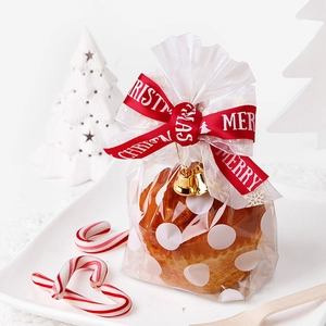 Kit d'emballage de Noël avec ruban rouge Merry Christmas et sachets à pois pour cadeaux