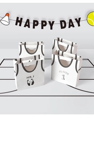 Dettaglio della borsa regalo maglia basket panda con stampa panda e testo NO.1