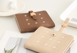 Short PU leather wallets featuring floral print and golden flower metal buckle