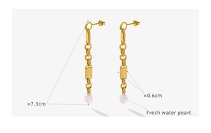 Detail of 7.3cm gold chain drop earrings with natural freshwater pearls measurements