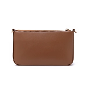 Borsa sottobraccio in nylon marrone con cerniera e dettagli dorati in design rettangolare minimal