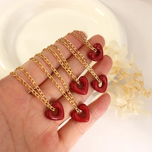 Hohlrotes Herz Schmuck Titanstahl 18K Vergoldung Emaille Halskette Und U-Form Creolen Ohrringe Für Damen