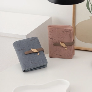 Women PU Leather Short Trifold Wallet Leaf Pattern Printed Card Holder Purse With Metal Leaf Pendant Small Fashion Bag