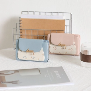 Women Small Wallet PU Leather Floral Print Leaf Metal Buckle Bifold Card Holder Coin Purse