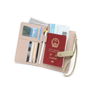 Portapassaporto beige multifunzionale con stampa a coniglio e zip dorata