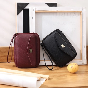 Pochettes en cuir souple double couche noir et bordeaux avec logo PZ et dragonne