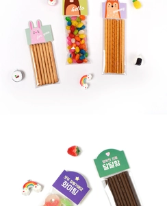Cute cartoon animal gift bags with decorative card headers for candy and small snacks