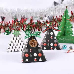 Christmas Pyramid Gift Box Triangular Candy Packaging Box With Ribbon Pinecone For Christmas Eve Holiday Party Favor
