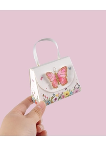 Detail der Mini-Geschenkbox mit 3D-Schmetterling und eleganten Blumenmustern
