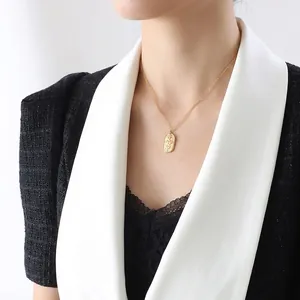 Elegant 18K gold plated oval relief pendant necklace for women with classic O-link chain