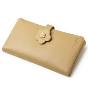 Detail of the khaki long PU leather wallet with a floral clasp and logo texture