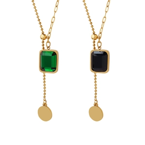 Collier ajustable de style français avec pendentif en cristal et pampille élégante