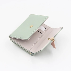 Three-fold PU leather women's wallet in mint green with leaf-shaped zipper puller