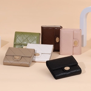 Mini portefeuilles tressés à trois volets pour femmes en six couleurs avec fermoirs dorés