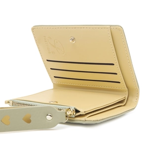 Short bi-fold wallet for women in bean green leather with heart charm and zipper pocket