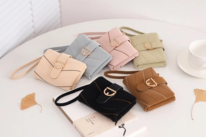 Short quilted leather wallets for women with small pearls and metal D-ring buckle