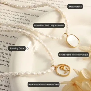 Collier en perles d'eau douce baroque française avec pendentif fleur et plaqué or laiton