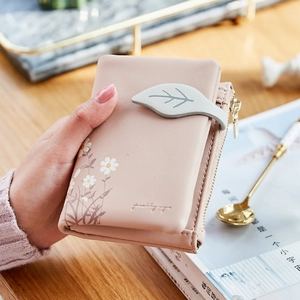 Portefeuille Court à Trois Volets pour Femmes Cuir PU Imprimé Floral Charme de Feuille Porte-monnaie Multifonctionnel Style Coréen Étudiant
