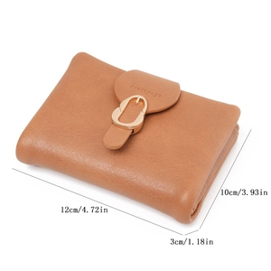 Detaillierte Größentabelle der braunen Ledergeldbörse mit Maßen 12cm x 10cm x 3cm