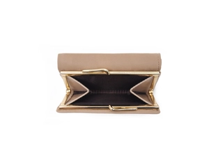 Internal view of the khaki retro kiss-lock wallet with dual organ compartments