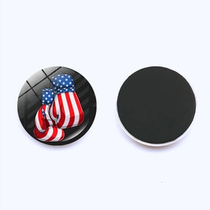 Detail view of 25mm American flag boxing glove crystal glass fridge magnet with soft magnetic back
