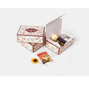 Detailed view of square floral gift boxes for cake and pastry packaging with logo
