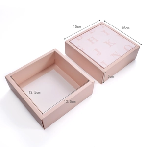 Pink square gift box with clear window lid and decorative card, size 15x15x5cm
