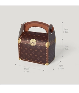 Detailansicht der Maße von Vintage-Schatzkiste Papier-Geschenkbox mit praktischem Griff
