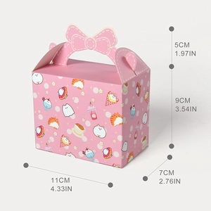Roze geschenkdoos met strikhandvat en kattenpatronen maat 11x7x9 cm