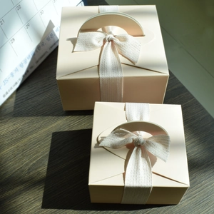 Set di scatole regalo quadrate rosa in stile coreano con eleganti nastri per matrimoni