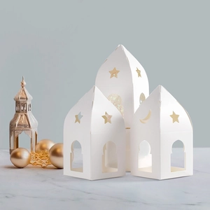 Boîte Cadeau Blanche Forme de Maison avec Étoiles et Lune Ajourées pour Bonbons Biscuits Bougie Parfumée Emballage de Fête Ramadan