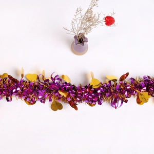 Guirlande de fête violette et dorée avec cœurs pour décor de Saint-Valentin
