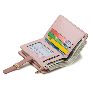 Kurze Damen-Geldbörse in Rosa mit vielen Kartenfächern und goldenem Verschluss