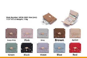Petit portefeuille bifold pour femme avec fermoir feuille, motif floral et rangements