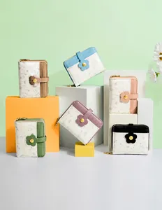 Set di portafogli corti in pelle PU in sei colori con fibbia decorativa floreale