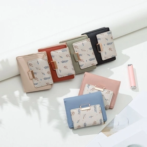 Women's bi-fold PU leather wallets with floral print and metal buckle in multi-color set