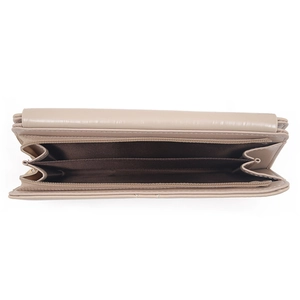 Minimalist long faux leather wallet for women with zipper closure and dual compartments