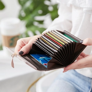 Women's minimalist PU leather accordion card holder with gold leaf zipper puller
