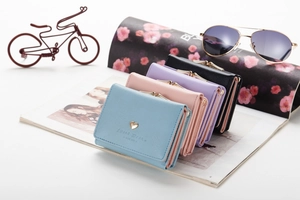 Short PU leather tri-fold wallets in four pastel colors with golden heart buckle