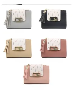 Portefeuilles courts pour femmes en cuir PU en cinq couleurs avec imprimé feuille et gland