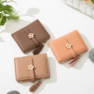 Drei minimalistische Damen-Geldbörsen aus PU-Leder mit floralem Verschluss und Blatt-Zipper