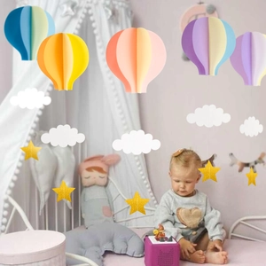 Décorations suspendues en papier 3D montgolfières avec nuages et étoiles pour fête enfant