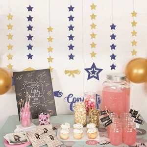Striscione di stelle glitterate oro e blu con tocchi per decorazione laurea