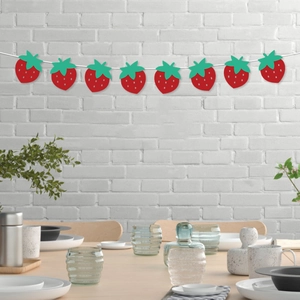 Strawberry banner decoration set with 8 red fruit pendants for birthday party decor