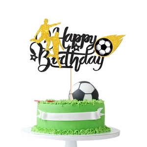 Décoration gâteau football Happy Birthday avec paillettes noires et silhouette dorée