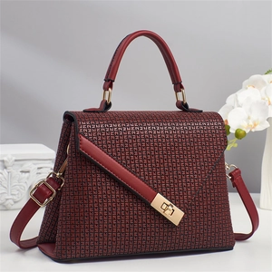 Crossbody Bag PU Leather Embossed Geometric Pattern Large Capacity Trendy Square Handbag For Women With Metal Lock Flap